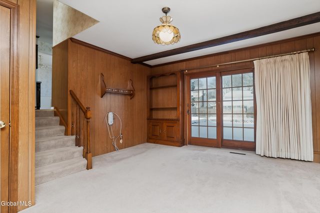 56 Bayberry Road, Rotterdam, NY 12306