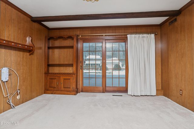 56 Bayberry Road, Rotterdam, NY 12306