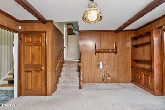 56 Bayberry Road, Rotterdam, NY 12306