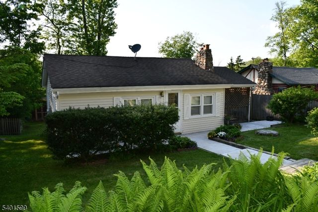 70 Tamarack Trl, Hardyston Twp., NJ 07460
