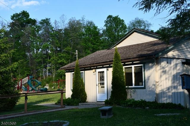 70 Tamarack Trl, Hardyston Twp., NJ 07460