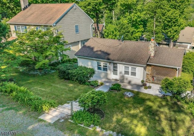 70 Tamarack Trl, Hardyston Twp., NJ 07460