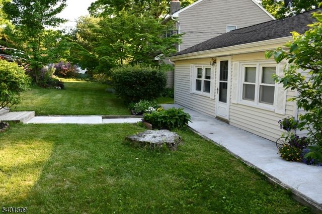 70 Tamarack Trl, Hardyston Twp., NJ 07460