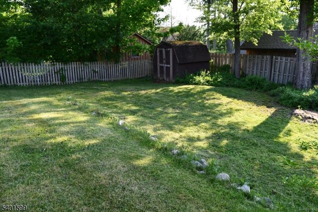70 Tamarack Trl, Hardyston Twp., NJ 07460