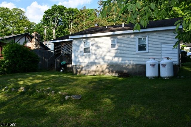 70 Tamarack Trl, Hardyston Twp., NJ 07460