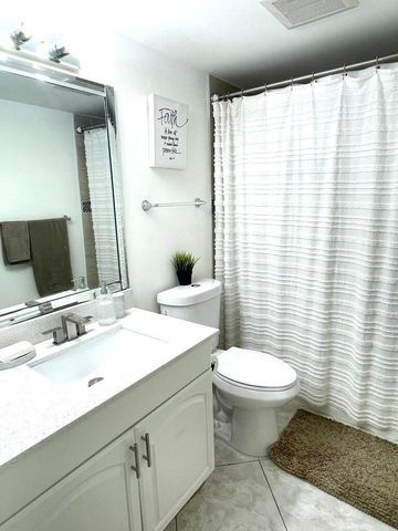 1714 Consulate Place 101, West Palm Beach, FL 33401