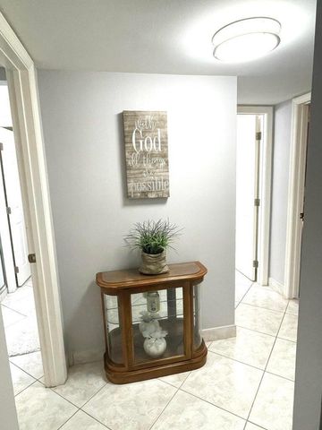 1714 Consulate Place 101, West Palm Beach, FL 33401