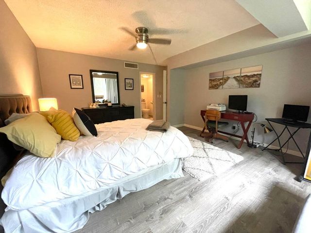 1714 Consulate Place 101, West Palm Beach, FL 33401