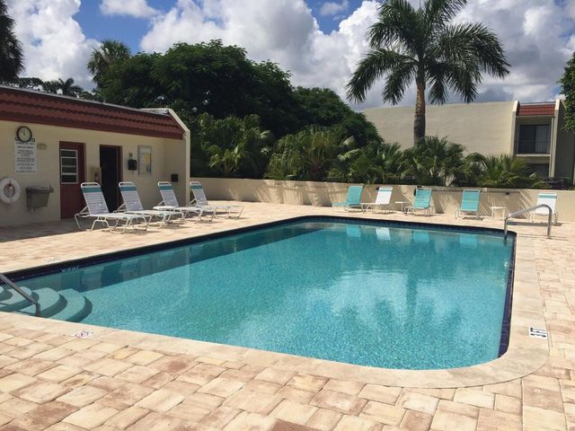 1714 Consulate Place 101, West Palm Beach, FL 33401