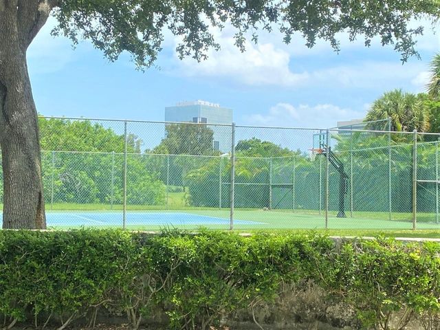 1714 Consulate Place 101, West Palm Beach, FL 33401