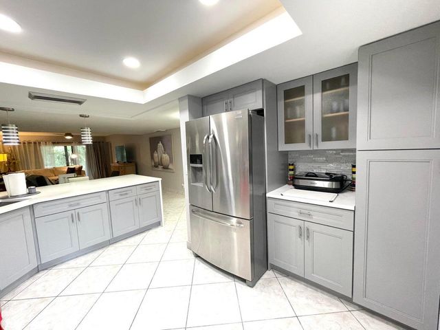 1714 Consulate Place 101, West Palm Beach, FL 33401