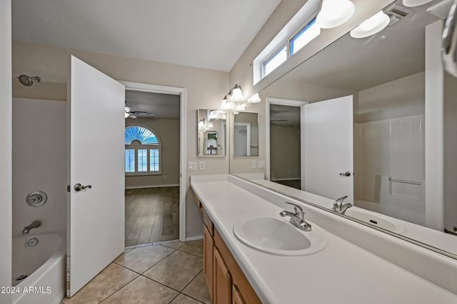 9208 W DEANNA Drive, Peoria, AZ 85382