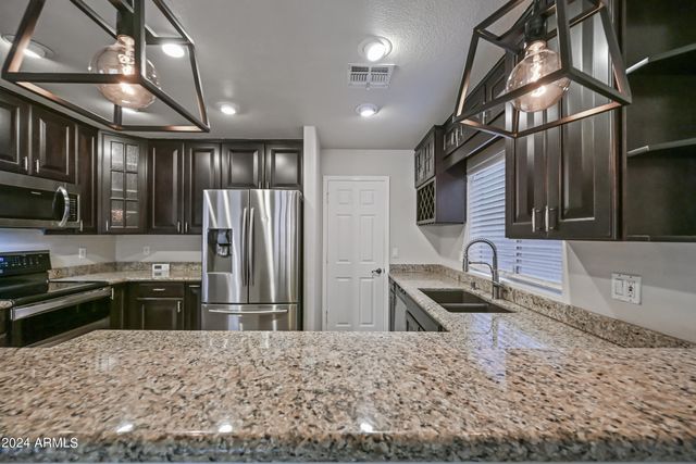 9208 W DEANNA Drive, Peoria, AZ 85382