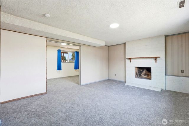 9926 59th Drive NE, Marysville, WA 98270