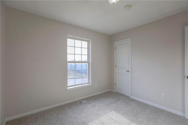 18404 E Blackhawk Trail, Independence, MO 64056