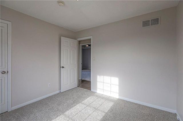 18404 E Blackhawk Trail, Independence, MO 64056