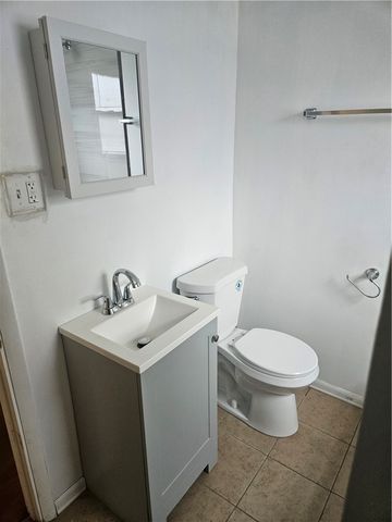 360 Edna, East Mckeesport, PA 15035