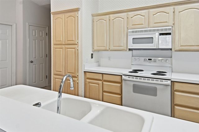 937 Heather Court, Weatherford, TX 76086