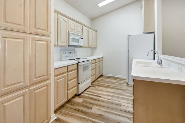 937 Heather Court, Weatherford, TX 76086
