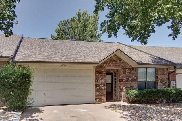 937 Heather Court, Weatherford, TX 76086