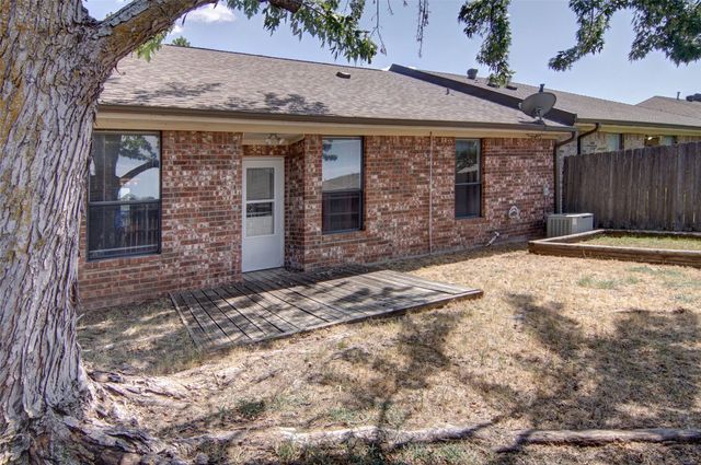 937 Heather Court, Weatherford, TX 76086