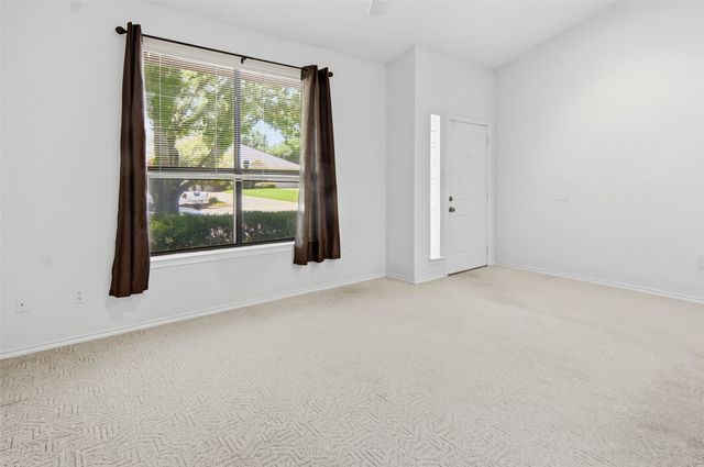 937 Heather Court, Weatherford, TX 76086