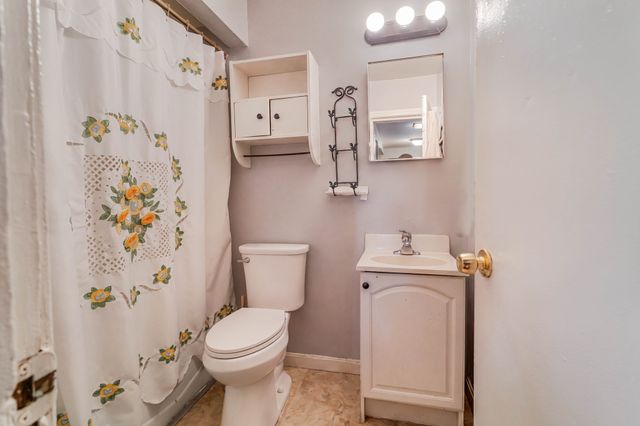 104 Lawrence, Framingham, MA 01702