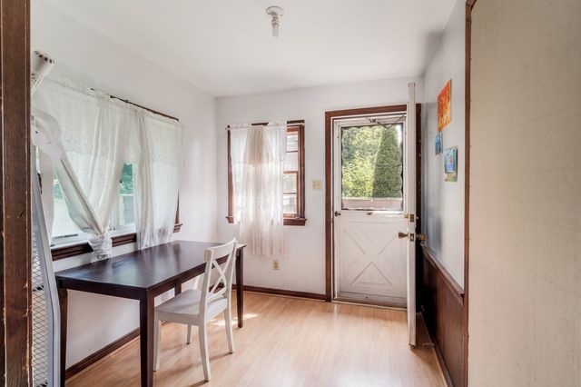 104 Lawrence, Framingham, MA 01702