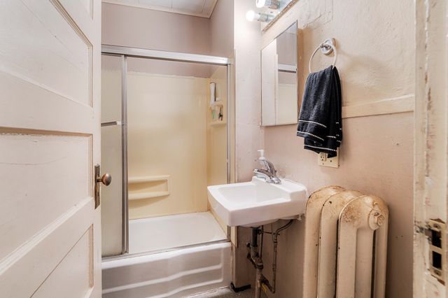 104 Lawrence, Framingham, MA 01702