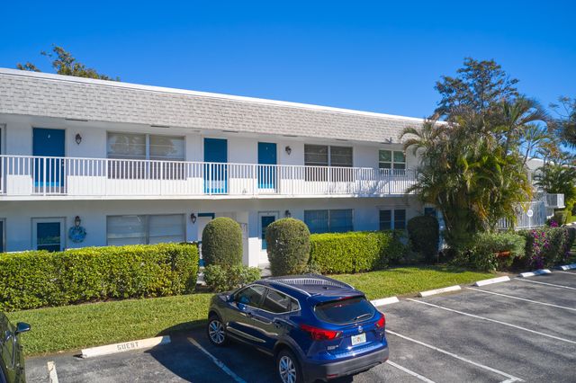 2929 SE Ocean Boulevard 121-2, Stuart, FL 34996