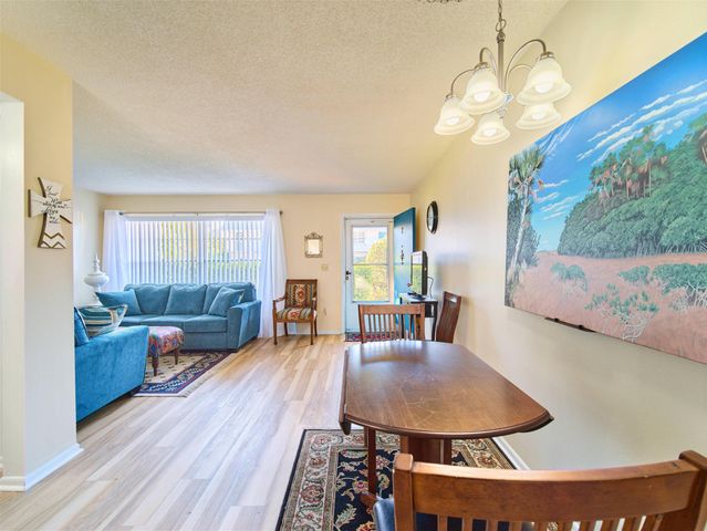 2929 SE Ocean Boulevard 121-2, Stuart, FL 34996