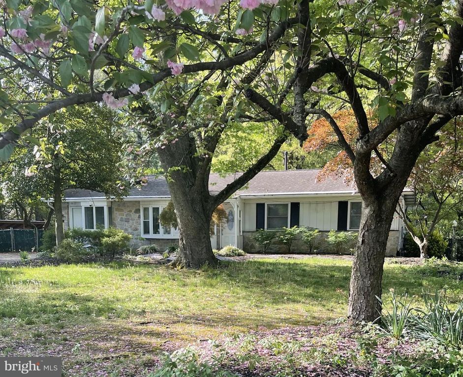 2313 BRANCH PIKE, Cinnaminson, NJ 08077