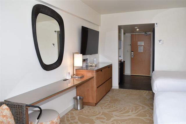 410 Atkinson Drive 2423, Honolulu, HI 96814