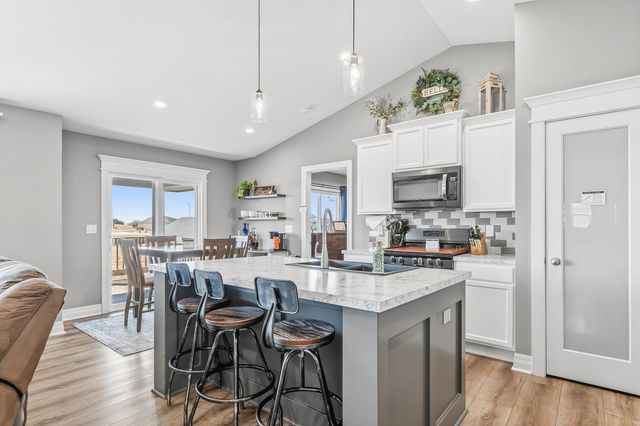 2409 E Summerwood Cir., Goddard, KS 67052