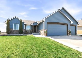 2409 E Summerwood Cir., Goddard, KS 67052