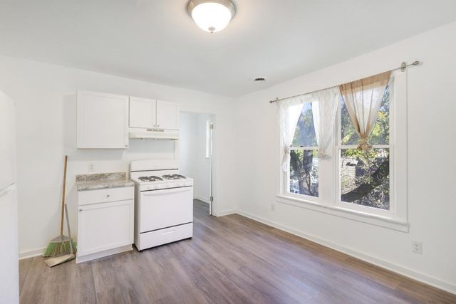 585 Sherburne Avenue, Saint Paul, MN 55103