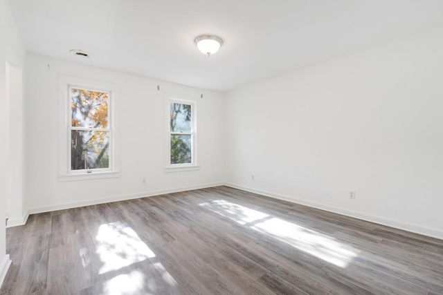 585 Sherburne Avenue, Saint Paul, MN 55103