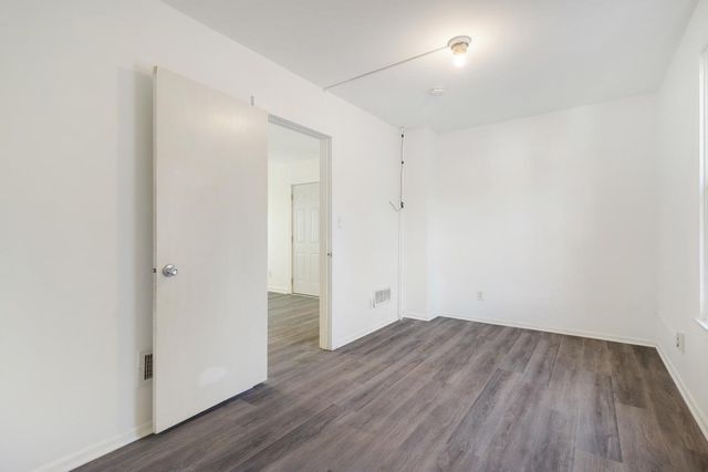 585 Sherburne Avenue, Saint Paul, MN 55103