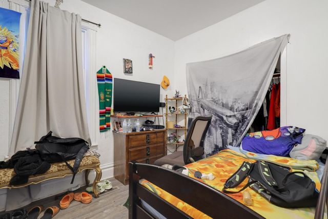 585 Sherburne Avenue, Saint Paul, MN 55103