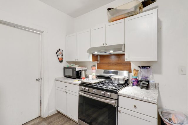 585 Sherburne Avenue, Saint Paul, MN 55103