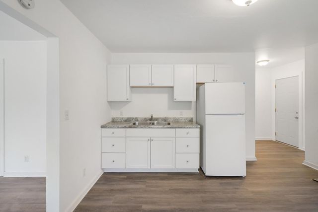 585 Sherburne Avenue, Saint Paul, MN 55103