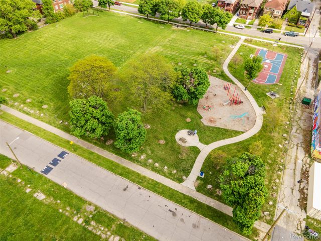 2509 Gladstone Street, Detroit, MI 48206