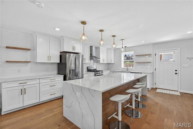 2515 Melvin Avenue, St Louis, MO 63144