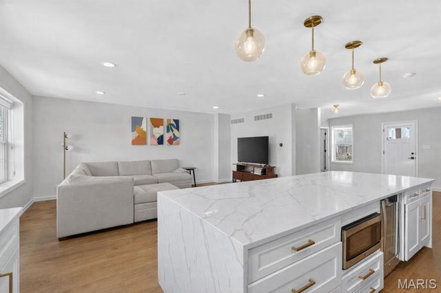 2515 Melvin Avenue, St Louis, MO 63144