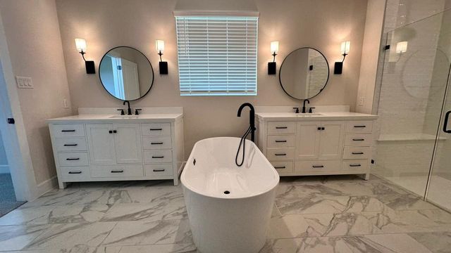 748 Faith Bud Lane, Lavon, TX 75166