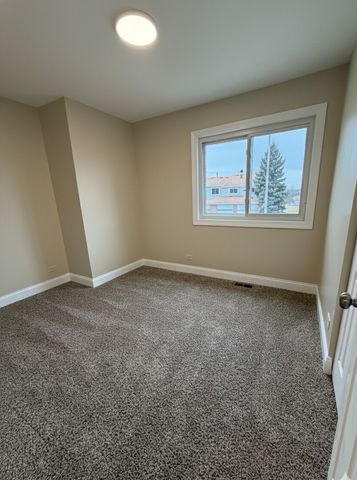 1659 Islandview Court, Hoffman Estates, IL 60169