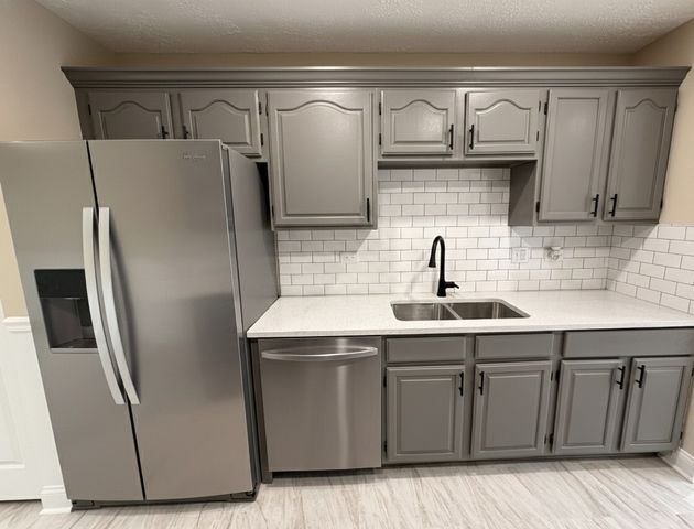 1659 Islandview Court, Hoffman Estates, IL 60169