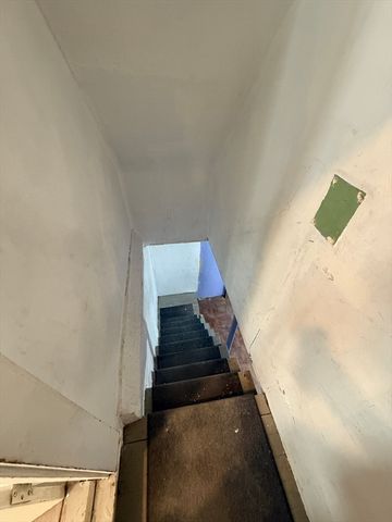 348 School 1, Watertown, MA 02472