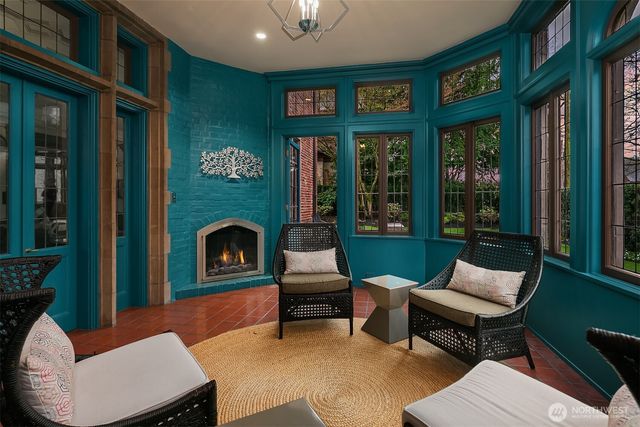 803 E Prospect Street, Seattle, WA 98102