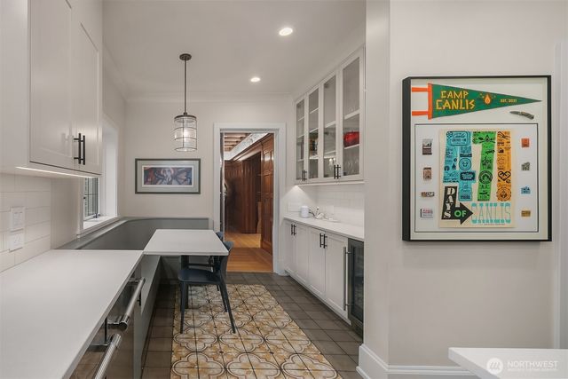 803 E Prospect Street, Seattle, WA 98102